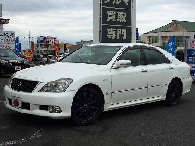 TOYOTA CROWN ATHLETE