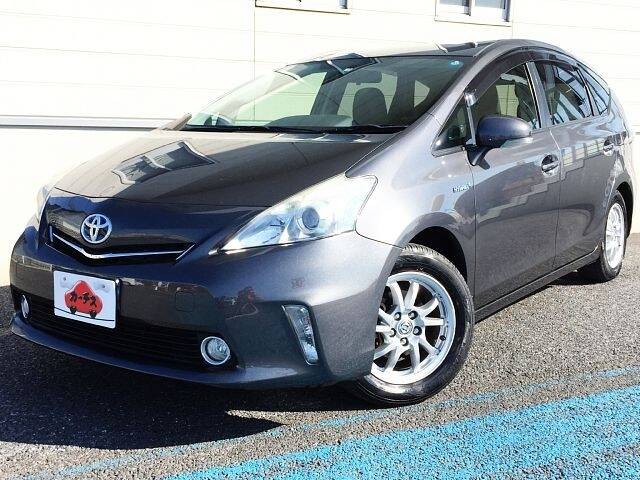 TOYOTA PRIUS ALPHA S