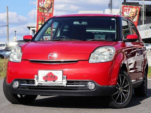 Mazda verisa 2008