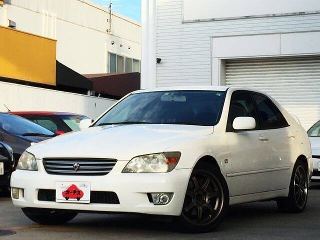 TOYOTA ALTEZZA (LEXUS IS200)