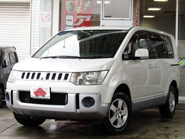 Mitsubishi delica 2010