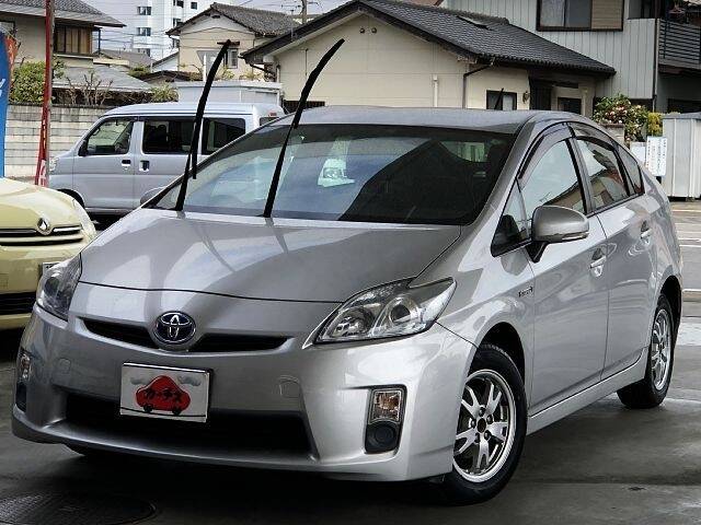TOYOTA PRIUS L