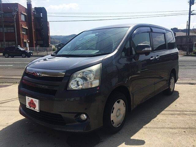 TOYOTA NOAH S