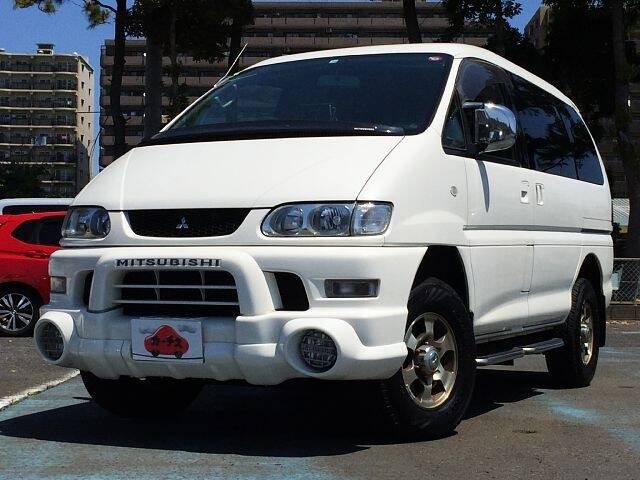 MITSUBISHI DELICA SPACE GEAR CHAMONIX