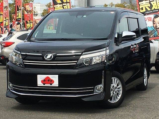 TOYOTA VOXY V
