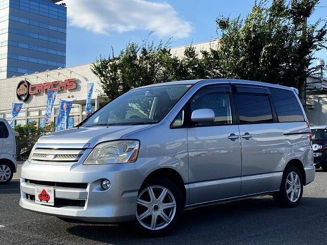 TOYOTA NOAH X
