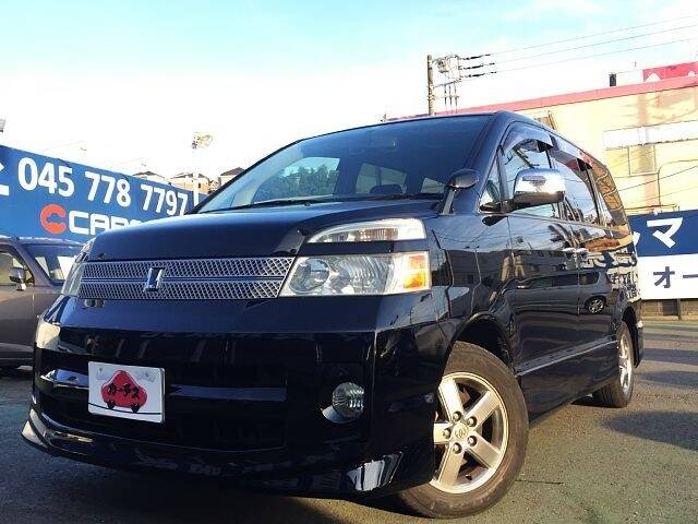 TOYOTA VOXY Z KIRAMEKI