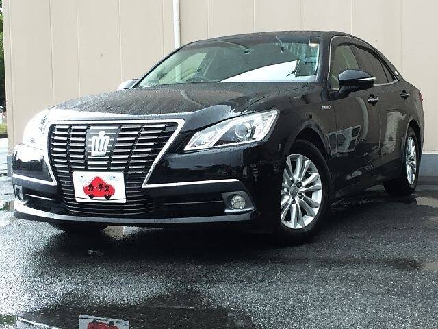 TOYOTA CROWN ROYAL SALOON