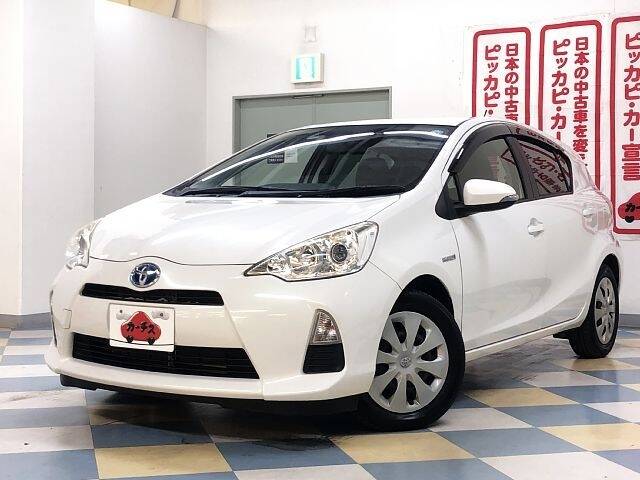 TOYOTA AQUA S