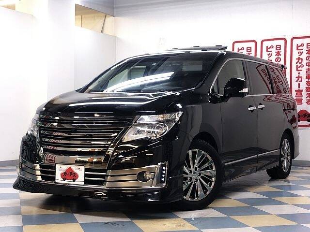NISSAN ELGRAND