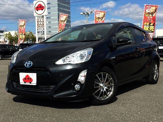 TOYOTA AQUA S