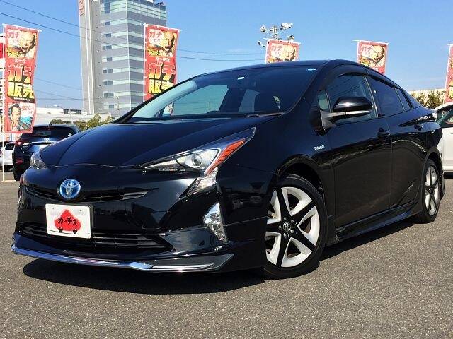 TOYOTA PRIUS S TOURING SELECTION