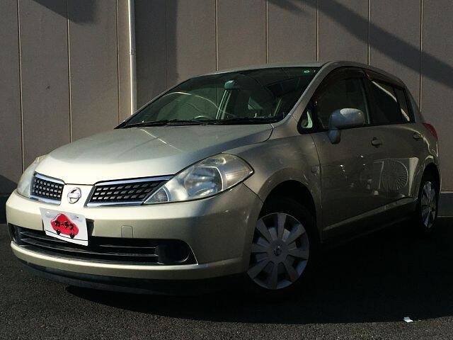 NISSAN TIIDA 15M