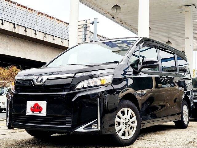 TOYOTA VOXY V