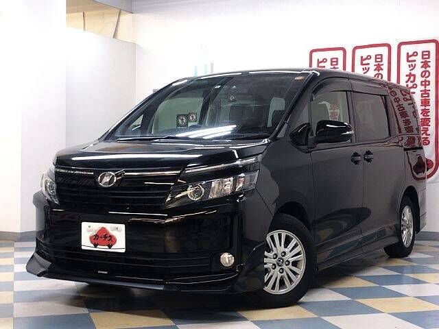 TOYOTA VOXY V