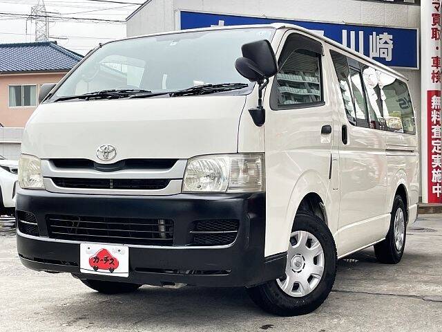 TOYOTA HIACE VAN DX