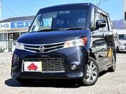 2010 NISSAN ROOX