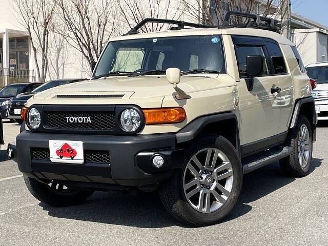 TOYOTA FJ CRUISER
