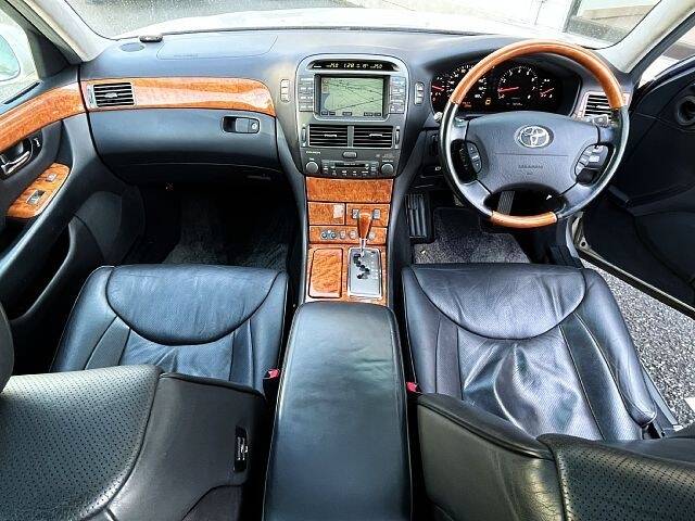2002 TOYOTA CELSIOR (LEXUS LS400) | Ref No.0100907720 | Used