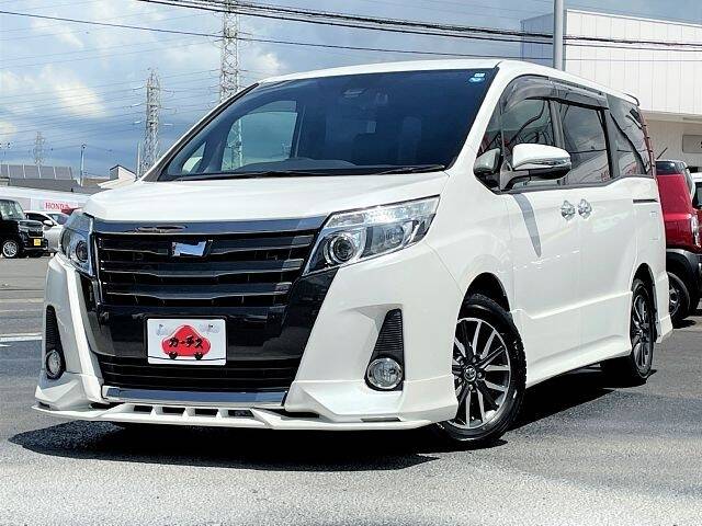 TOYOTA NOAH
