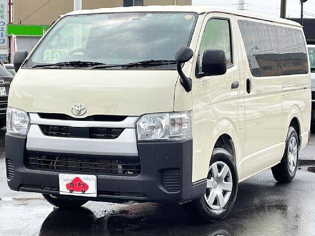 TOYOTA HIACE VAN DX