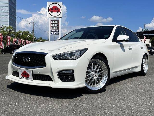 NISSAN SKYLINE
