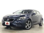 2014 VOLVO V40