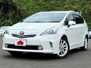 2013 TOYOTA PRIUS ALPHA