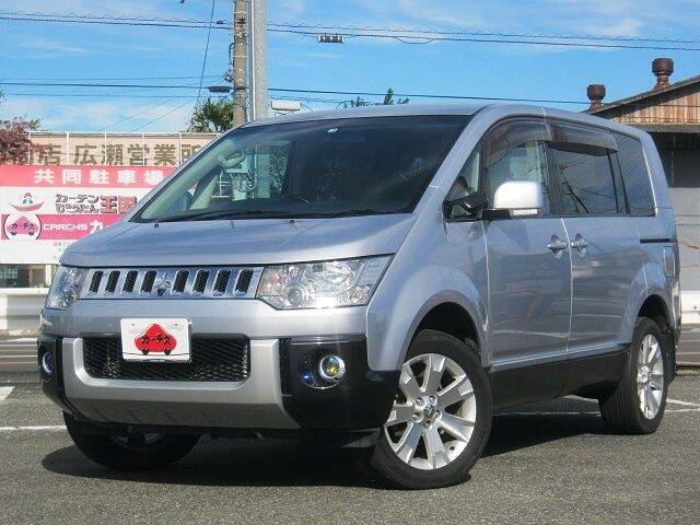 MITSUBISHI DELICA D5