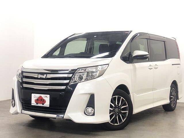 TOYOTA NOAH SI