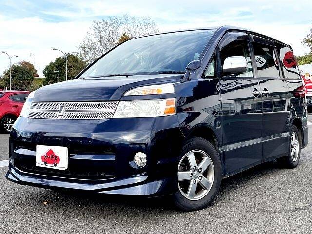 TOYOTA VOXY Z KIRAMEKI