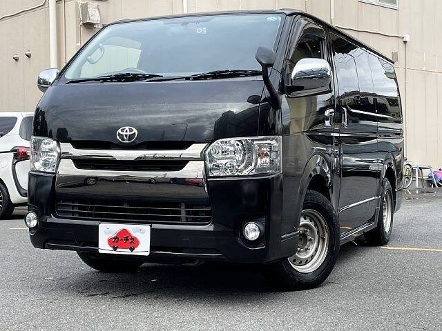 TOYOTA HIACE VAN