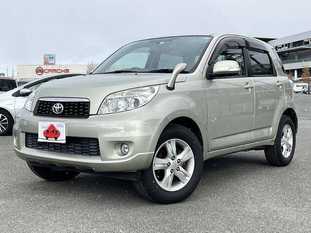 TOYOTA RUSH
