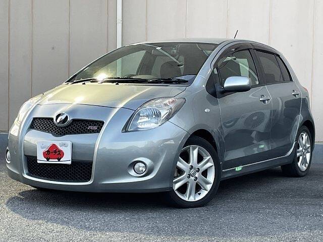 TOYOTA VITZ (YARIS) RS