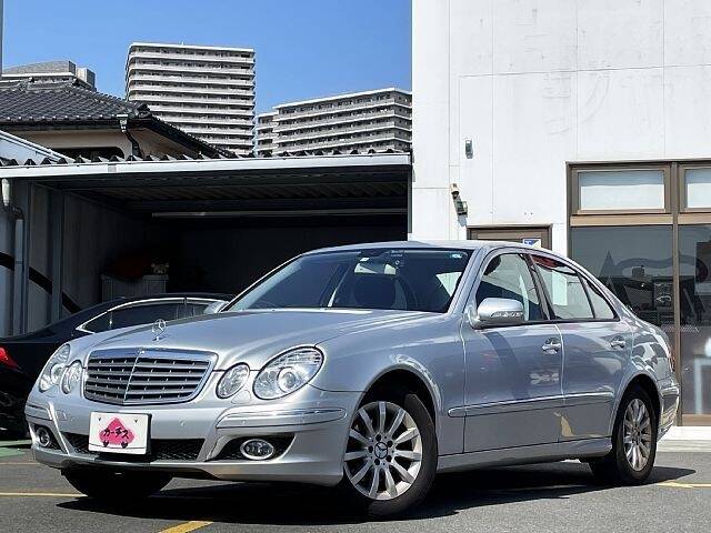 MERCEDES BENZ E300 (E CLASS)