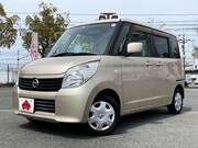 2012 NISSAN ROOX