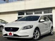 2014 VOLVO V40