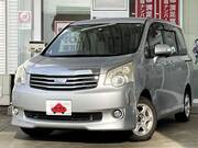 2011 TOYOTA NOAH