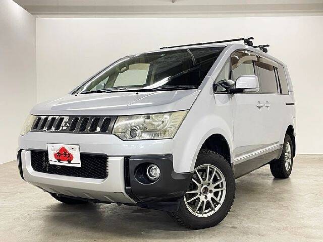 MITSUBISHI DELICA D5