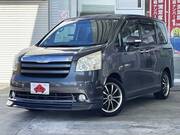 2010 TOYOTA NOAH