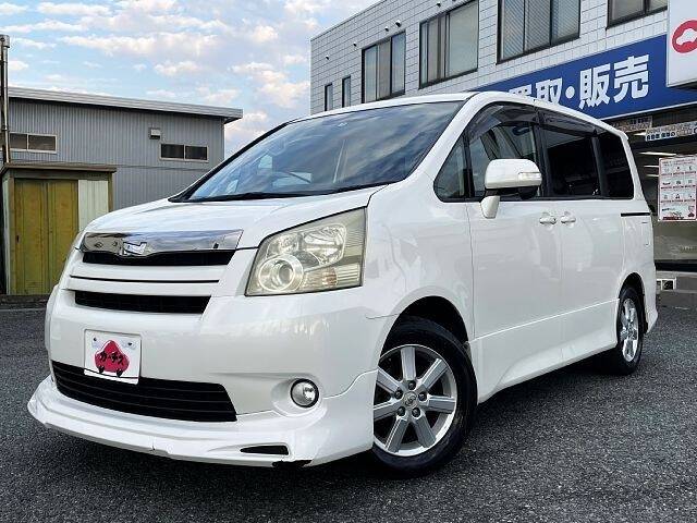 TOYOTA NOAH SI