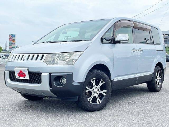 MITSUBISHI DELICA D5