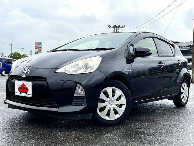 TOYOTA AQUA S