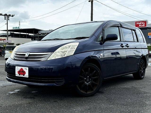 TOYOTA ISIS L