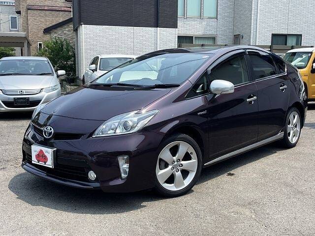 TOYOTA PRIUS