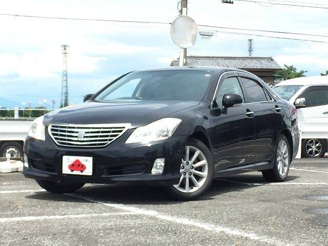 TOYOTA CROWN ROYAL SALOON