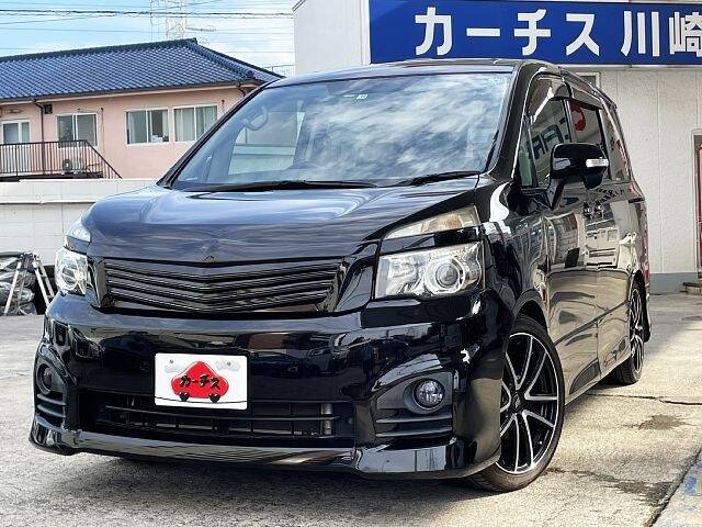 2011 TOYOTA VOXY | Ref No.0100923619 | Used Cars for Sale