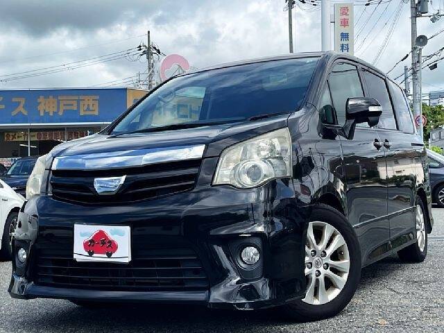 TOYOTA NOAH SI