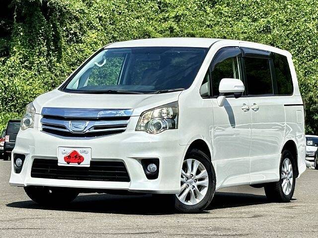 TOYOTA NOAH SI