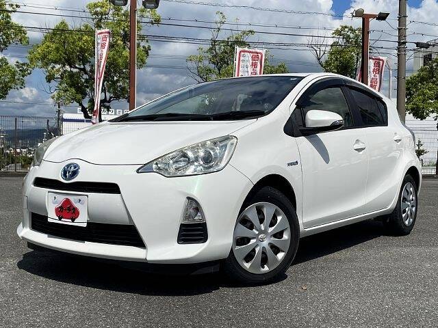 TOYOTA AQUA S